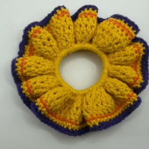 Chouchou en crochet bicolore jaune et orange et bleu– Accessoire cheveux fait main